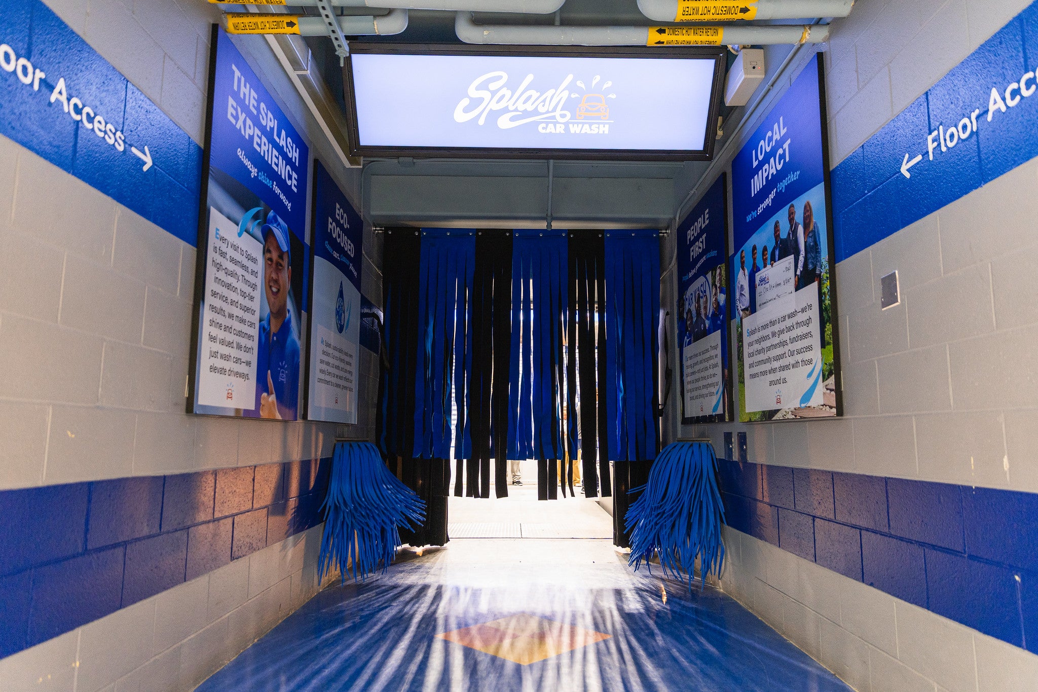 Splash Concourse Activation.jpg